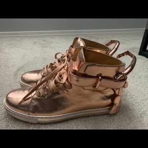 Rose Gold Buscemi